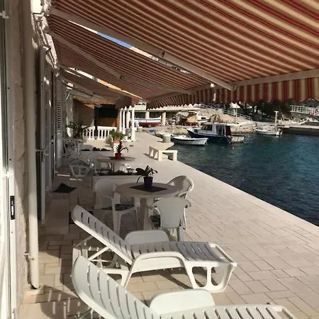 Apartments Anita Apartman Dugi Rat